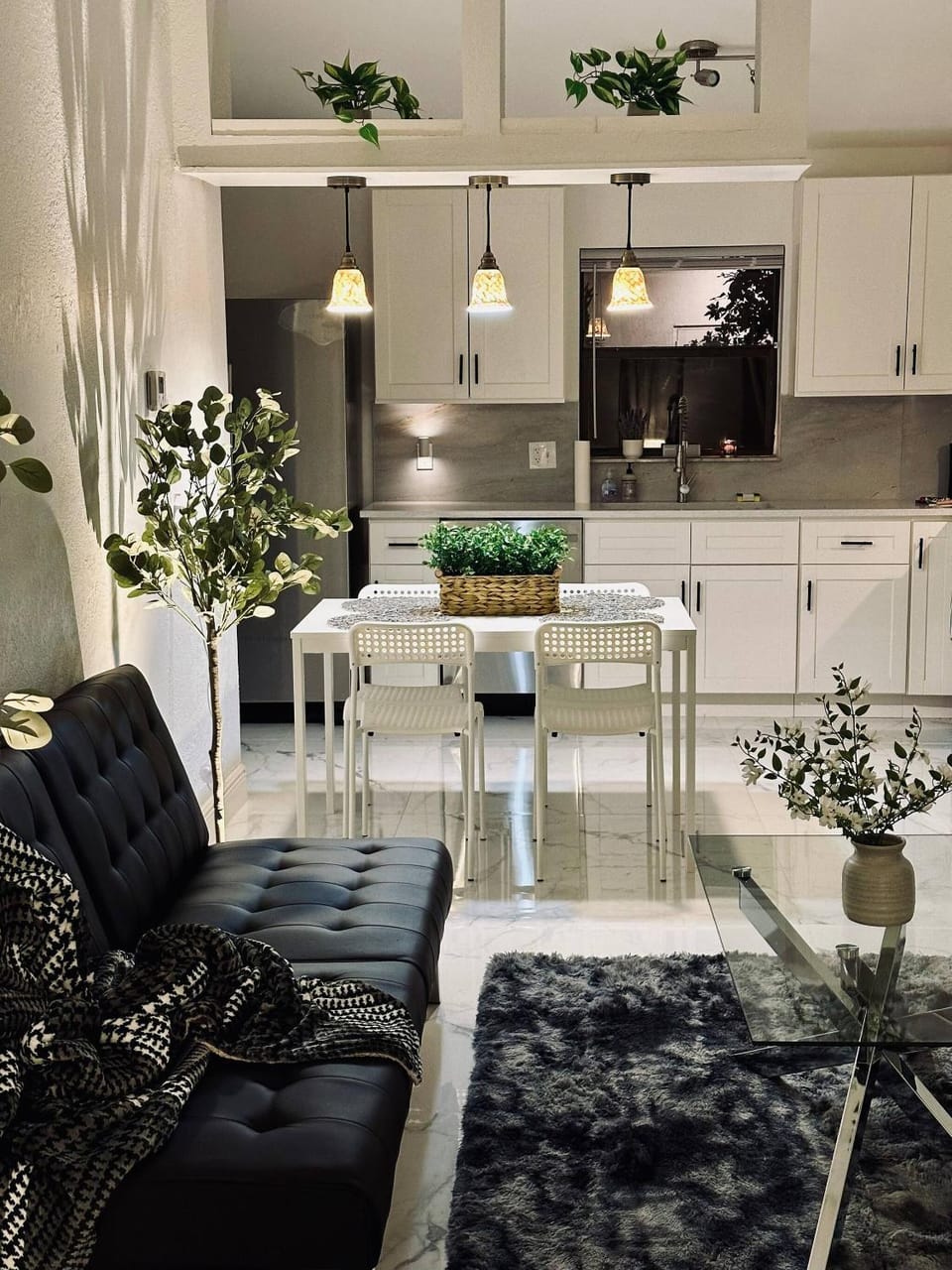 Living room, Dining area