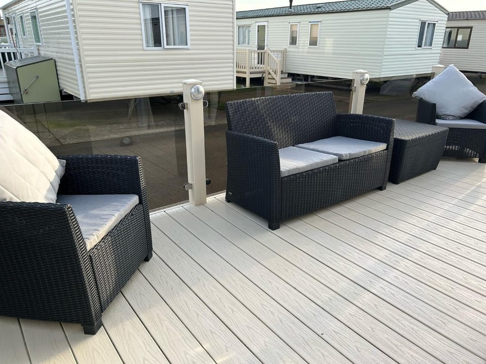 Caravan by the Sea D47 House in Towyn