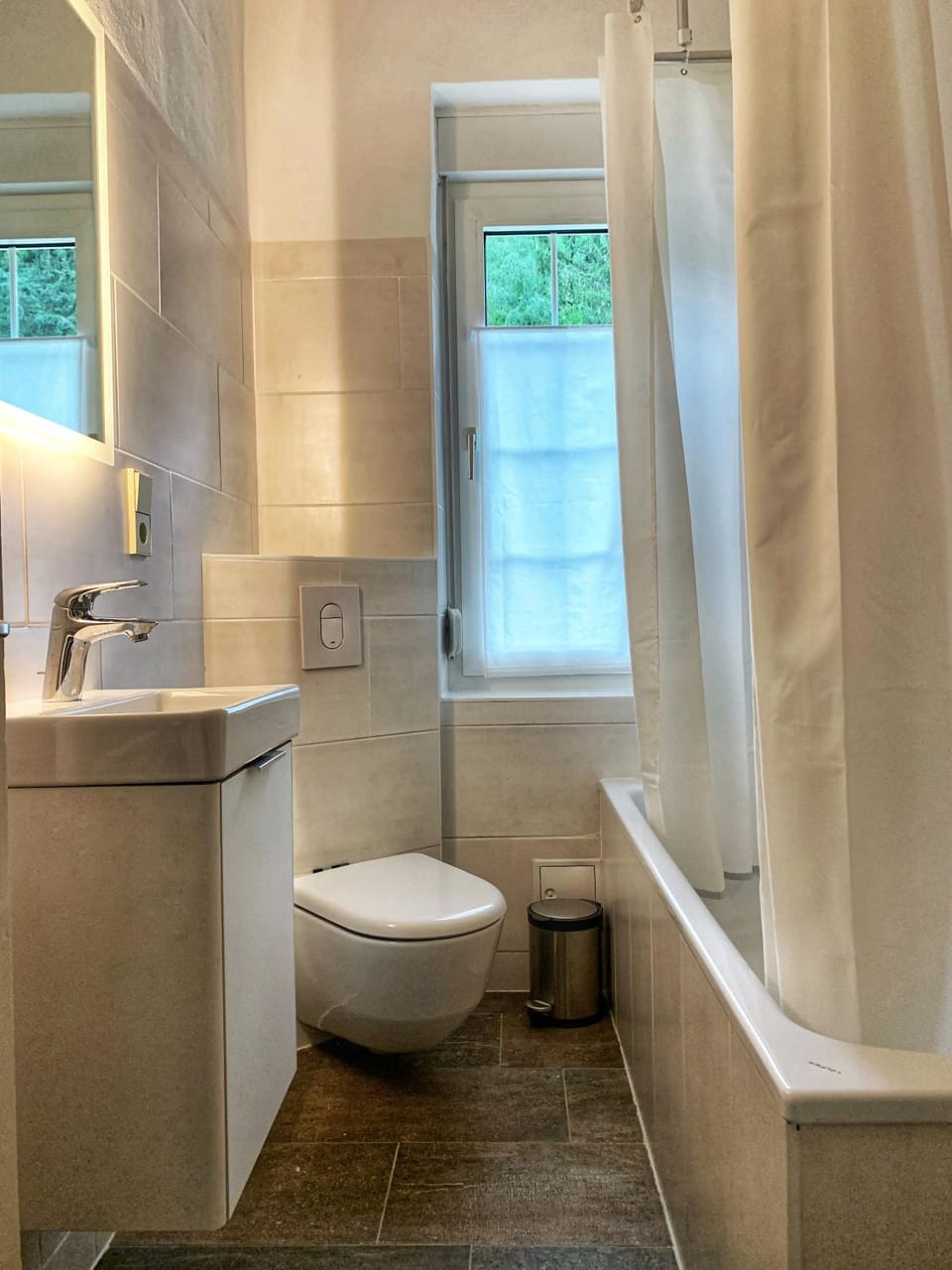 Bathroom, Bath