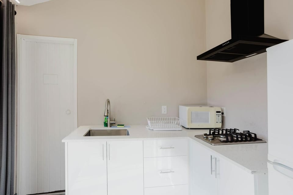 2-Bedroom Cottage #11 - Red Pine House in Gravenhurst