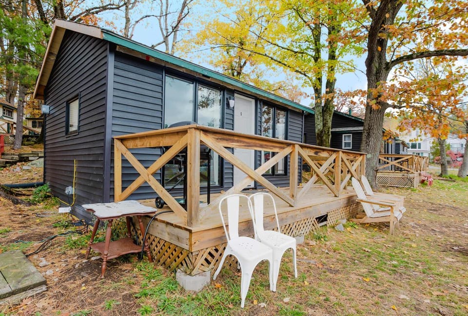 Studio Cottage #9 - Virginia Pine House in Gravenhurst