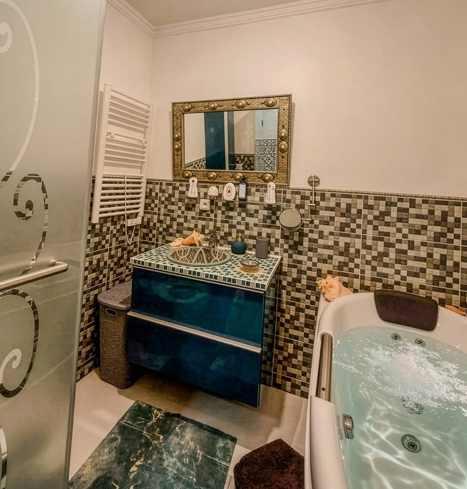 Meyssa's Paradise 2 chambres, balnéo, idéal pour couples et familles Apartment in Tangier