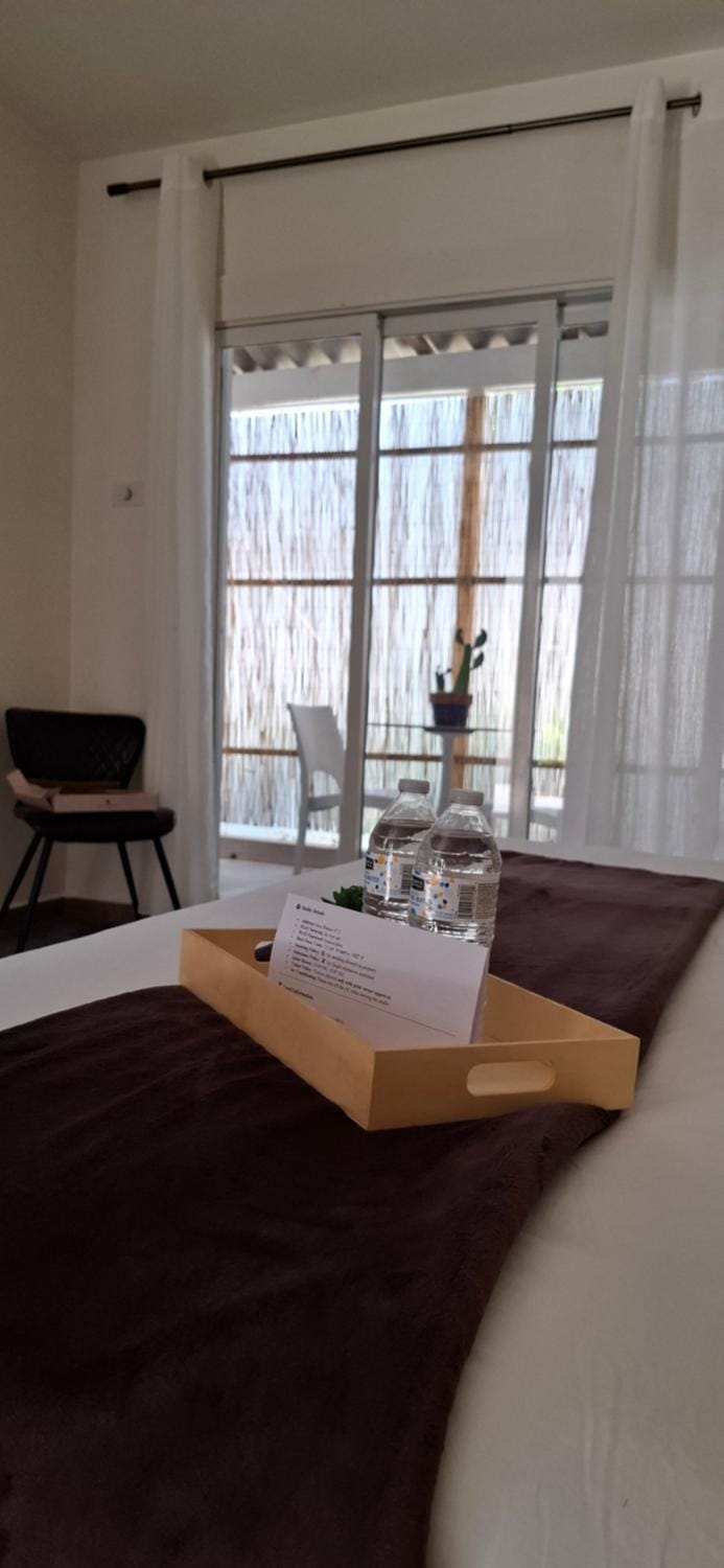 Deluxe Studio Apartment in Oranjestad