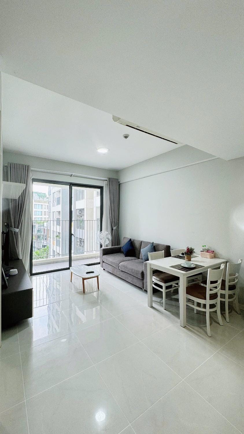 Living room, Photo of the whole room, Seating area, Dining area