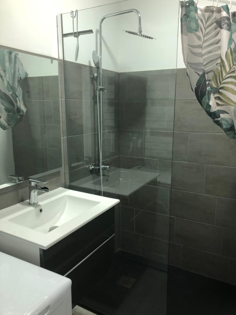 appt 8 pers tout confort 4 Apartment in Auvergne-Rhône-Alpes