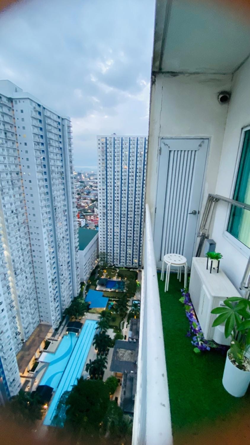 MAGiC SHOP Staycation Apartment in Quezon City