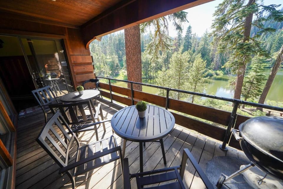 Patio, Balcony/Terrace, Seating area