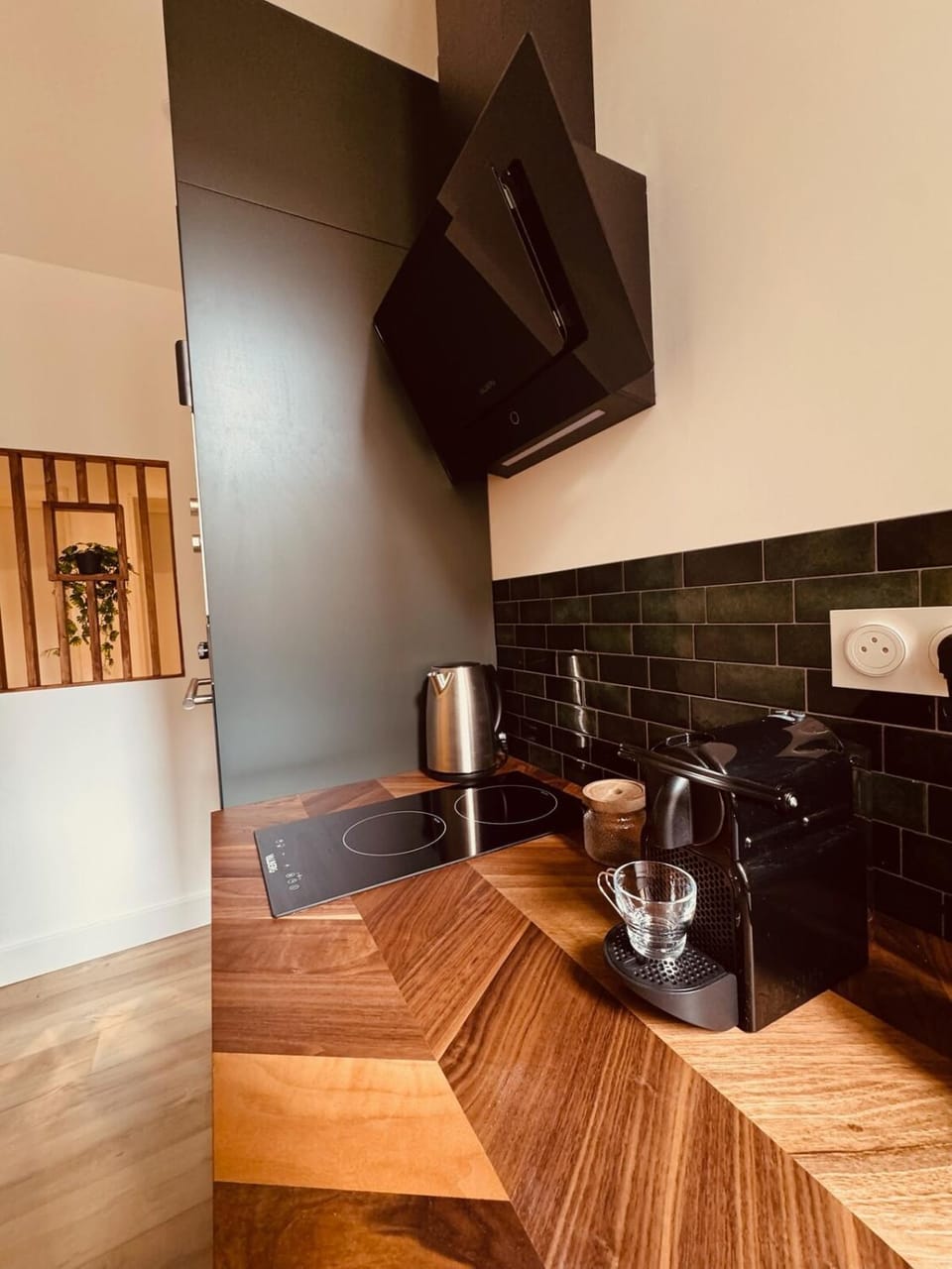 Kitchen or kitchenette