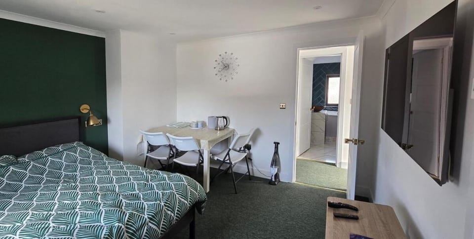1 double and 1 twin bedrooms and bath Apartment in Folkestone