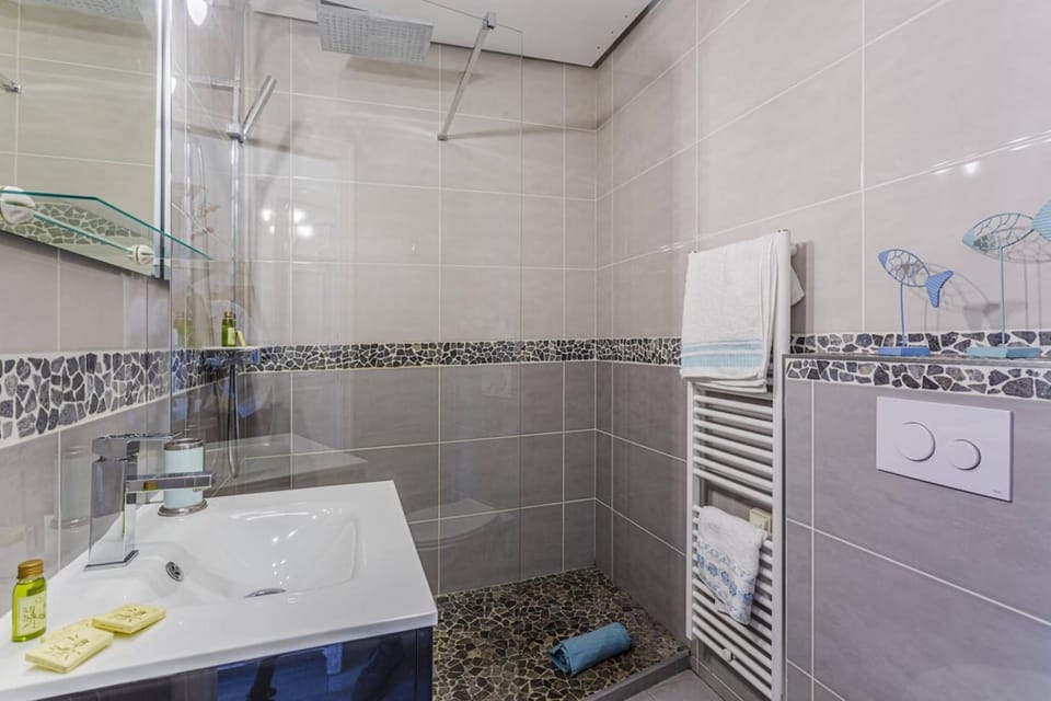 MY CASA - CASSINI - Garibaldi Square - AC Apartment in Nice