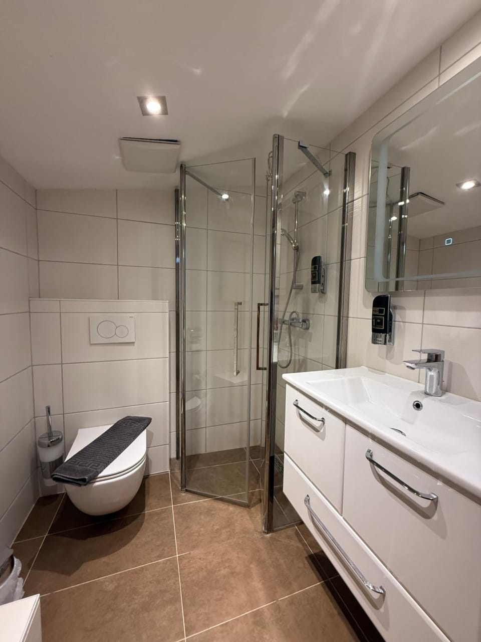 Shower, Toilet, Bathroom