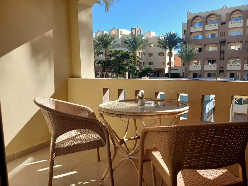 View (from property/room), Balcony/Terrace