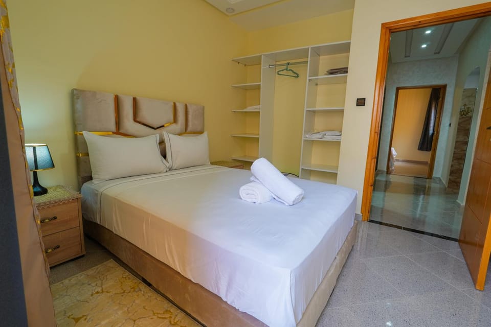Bed, Photo of the whole room, Bedroom, towels, wardrobe