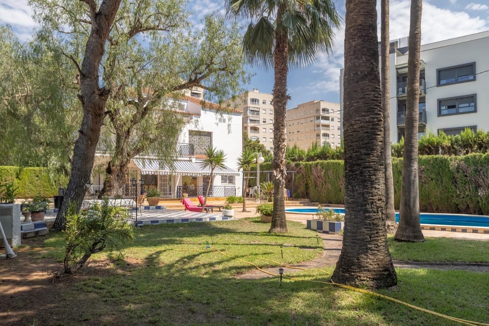 Garden, Pool view