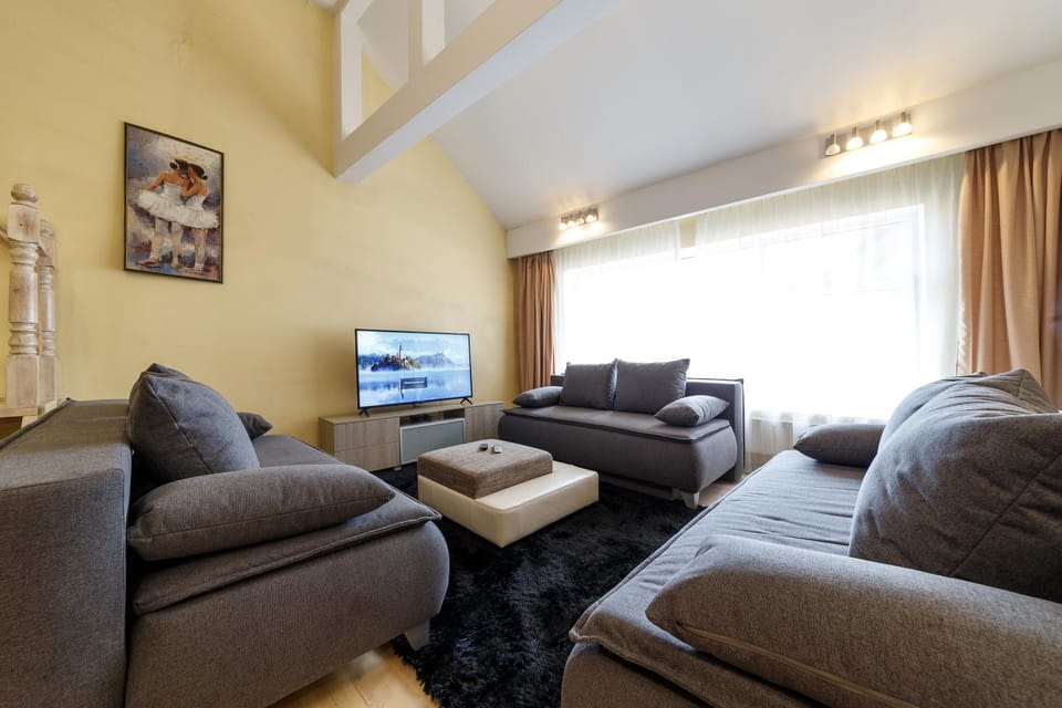 TV and multimedia, Living room