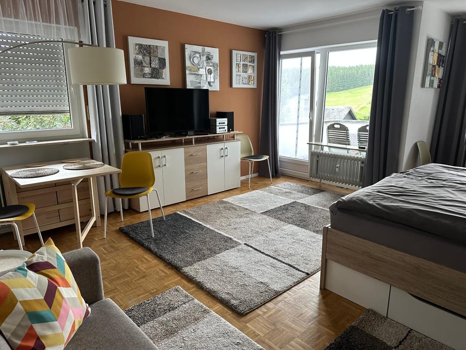 Communal lounge/ TV room, Living room, Photo of the whole room