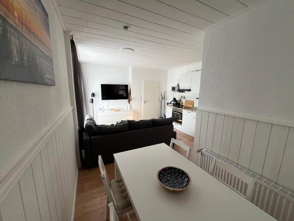 TV and multimedia, Living room, Dining area