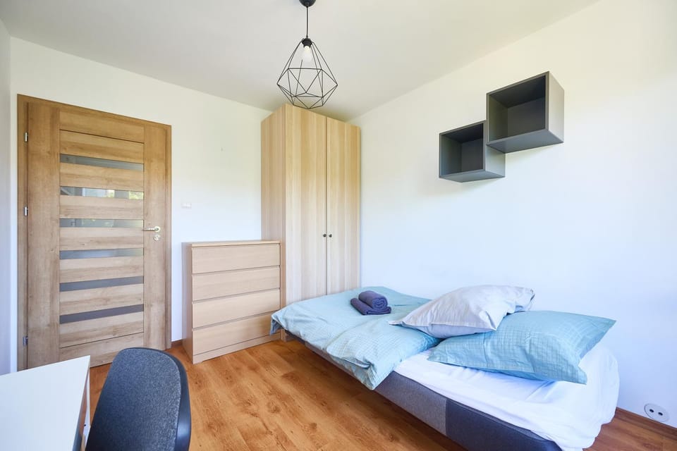 Bed, Photo of the whole room, Bedroom, towels, wardrobe