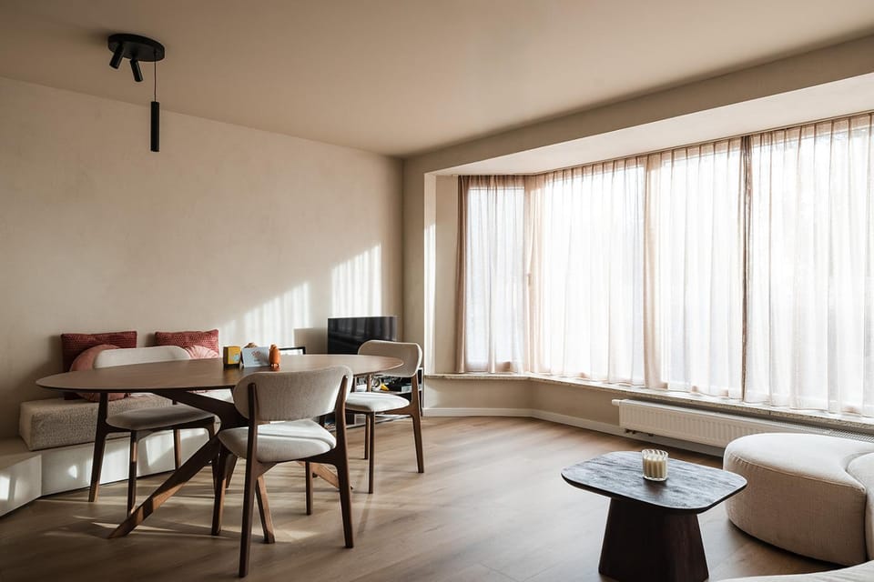 Living room, Dining area