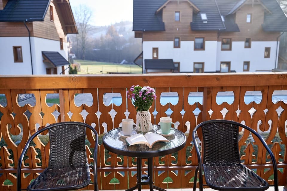 View (from property/room), Balcony/Terrace