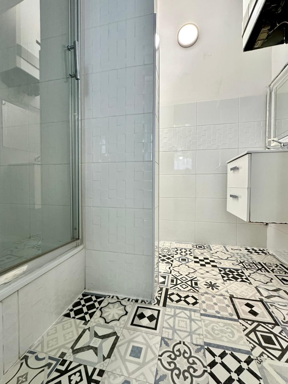 Shower, Bathroom