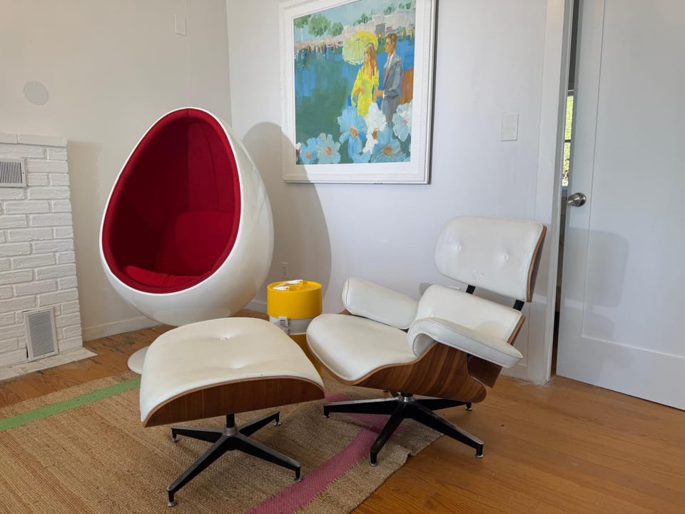 Lakefront midcentury vintage House in Brighton