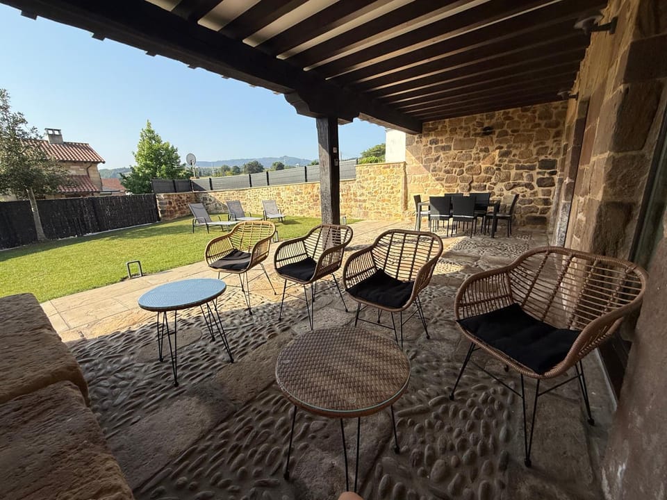 Patio, Day, Natural landscape, View (from property/room), Balcony/Terrace, Seating area, Dining area