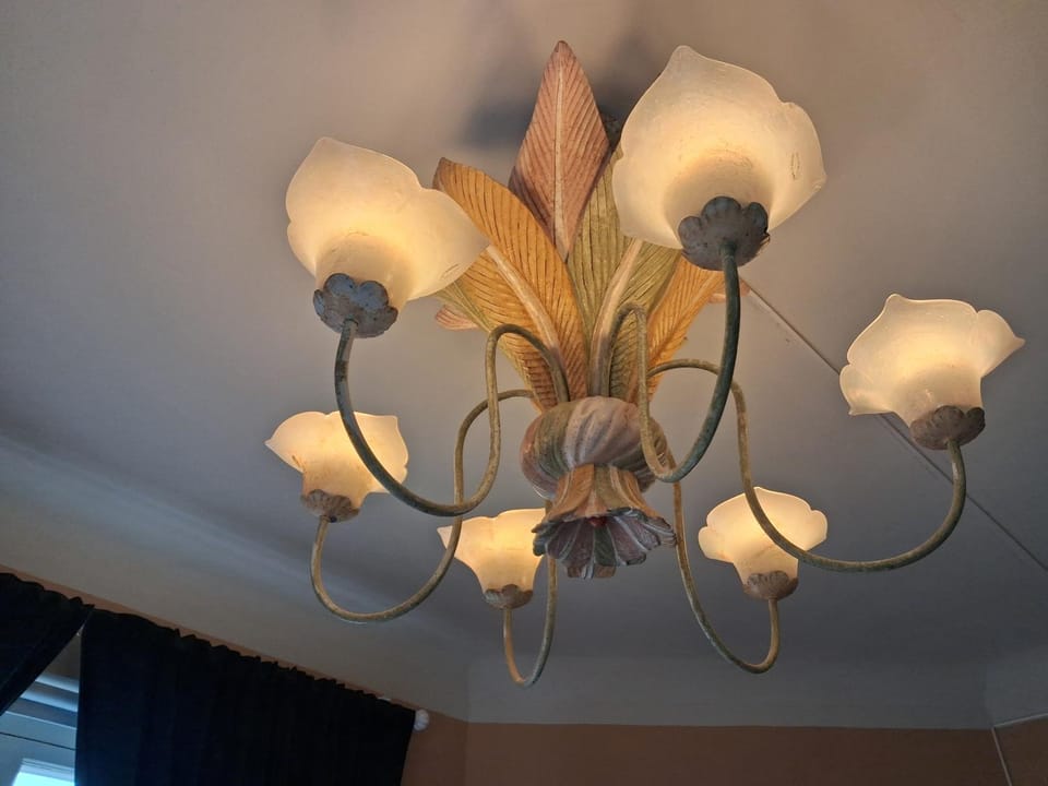 Singel room in big house Vacation rental in Sweden