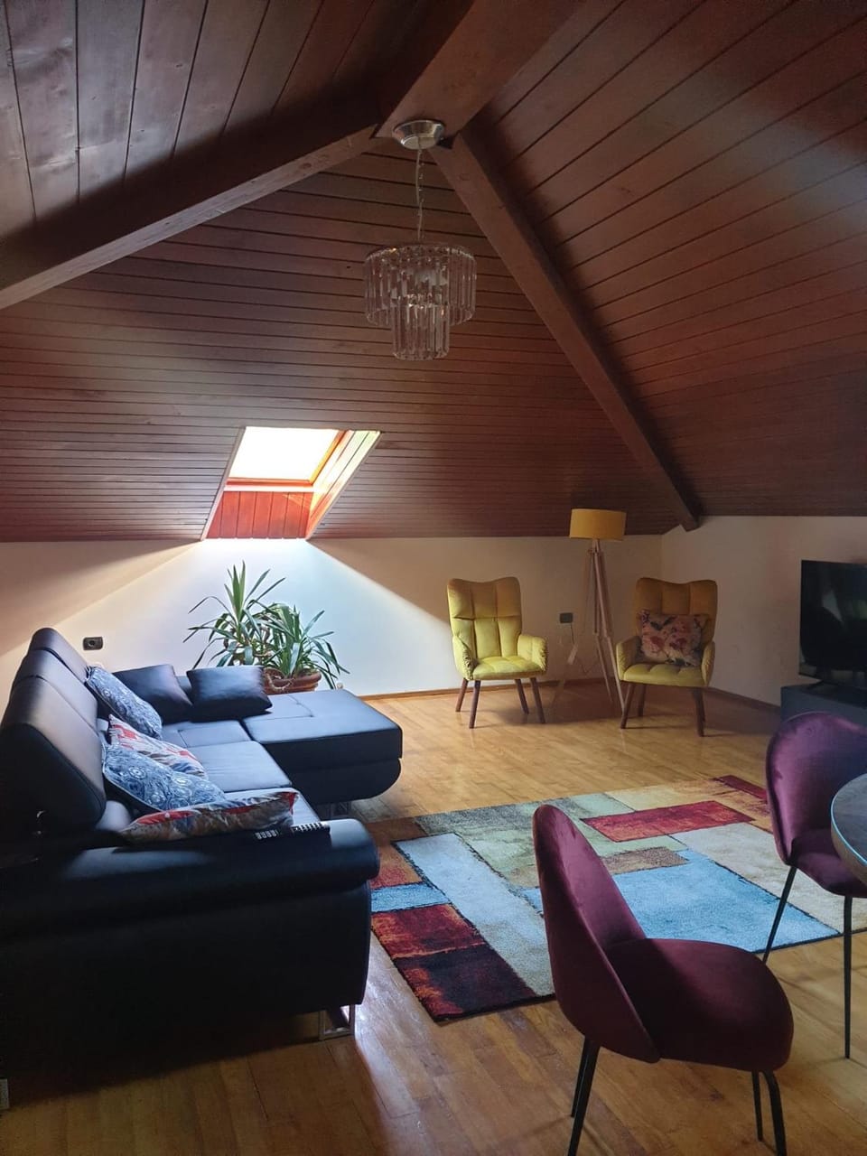 TV and multimedia, Living room, Seating area