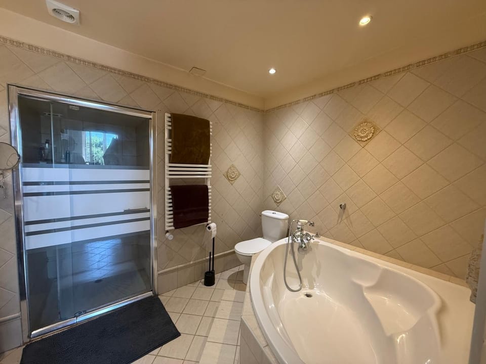 Shower, Bathroom, Bath