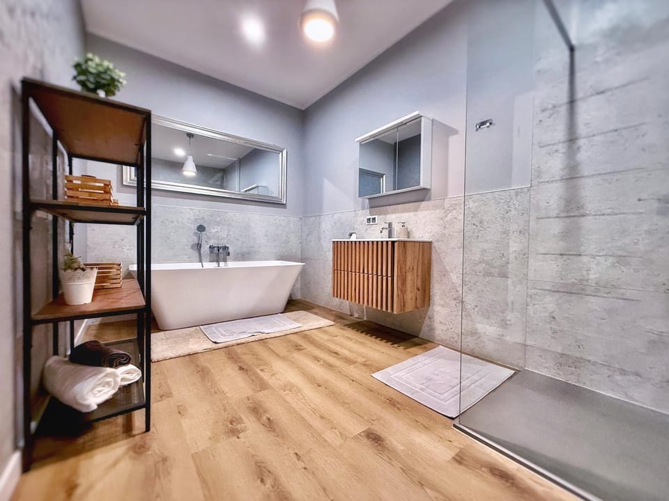 Shower, Bathroom, Bath, towels
