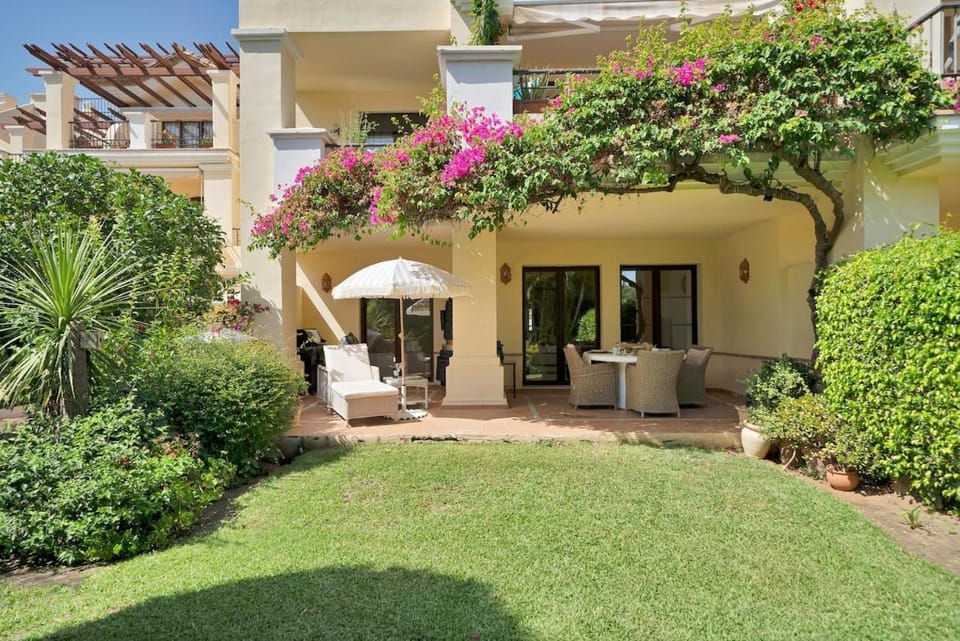 Property building, Garden