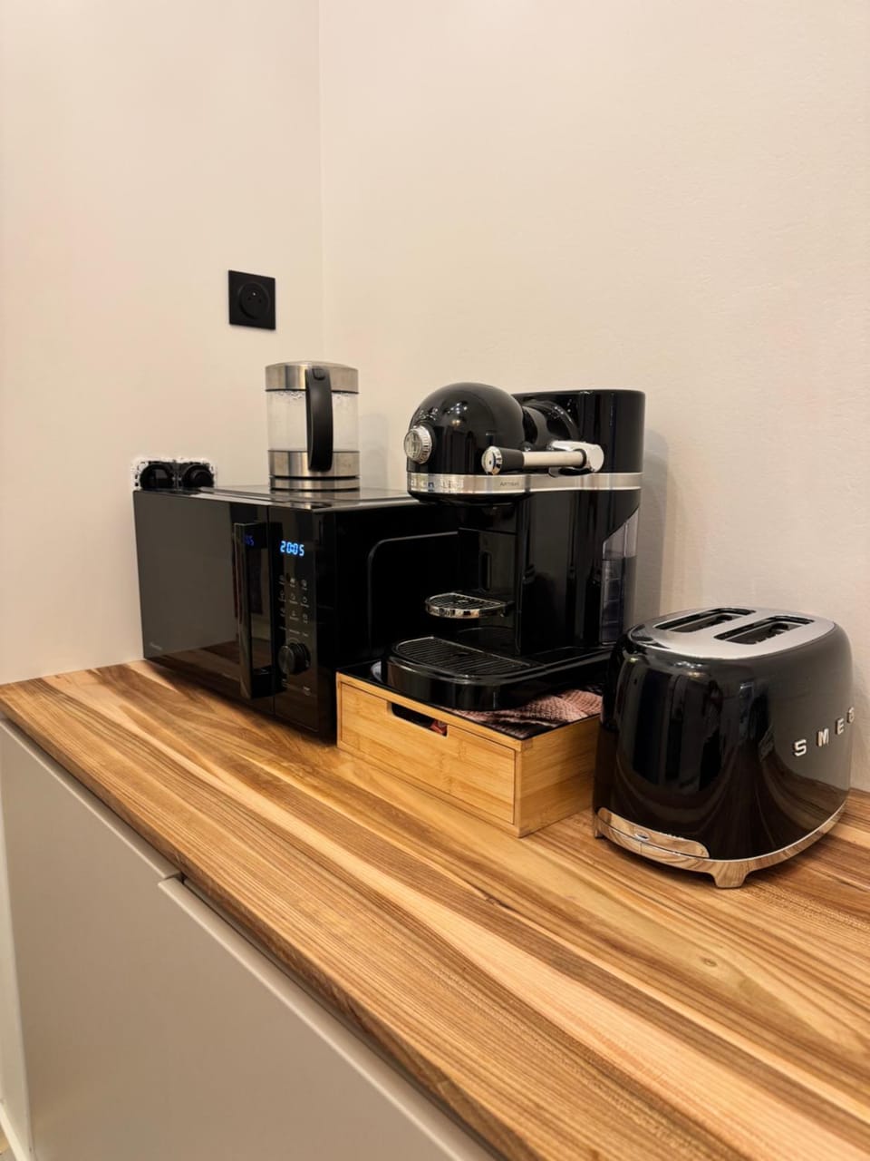 Coffee/tea facilities, Kitchen or kitchenette, toaster