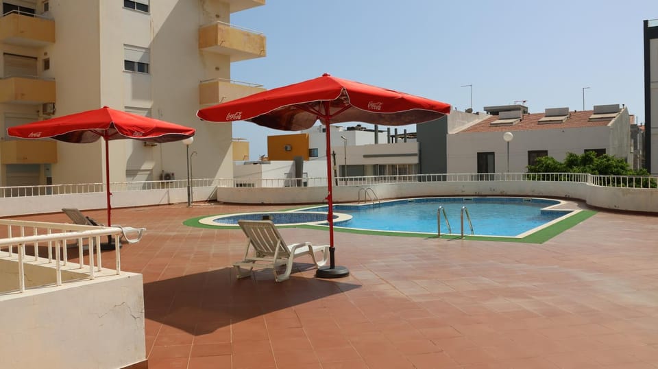 Balcony/Terrace, Balcony/Terrace, Pool view, Swimming pool, Swimming pool, sunbed