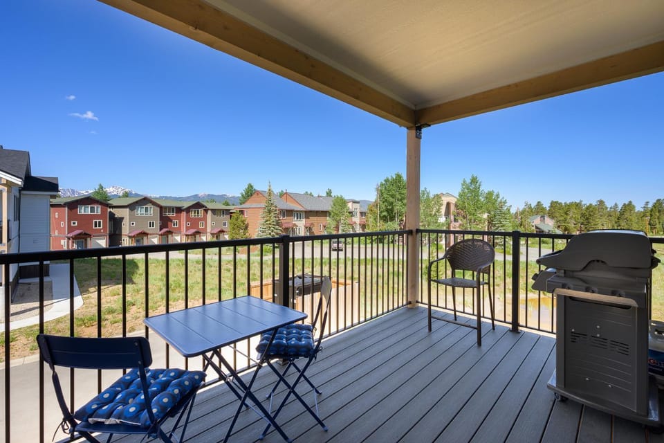 Patio, Day, View (from property/room), Balcony/Terrace