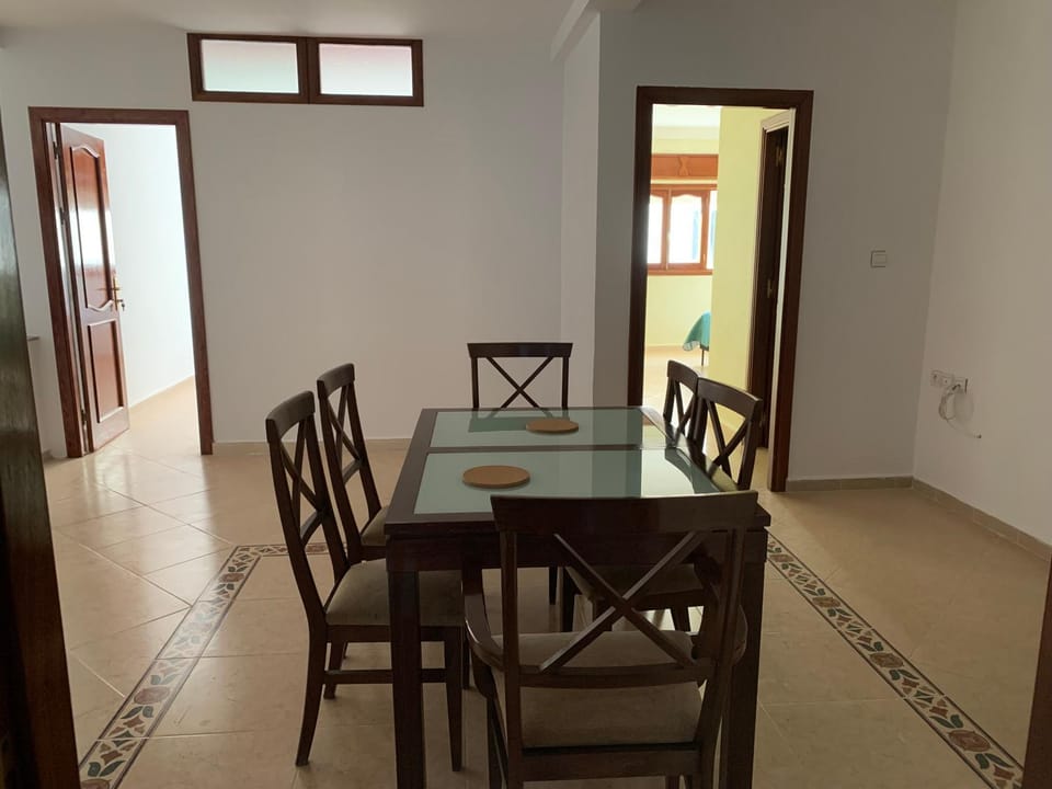 Seating area, Dining area, Bedroom