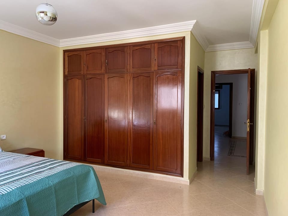 Bed, Photo of the whole room, wardrobe