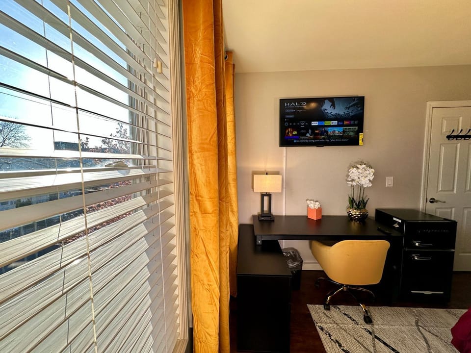 Hotel-Style, No Host, Professionally Managed ID267 Vacation rental in Jersey City