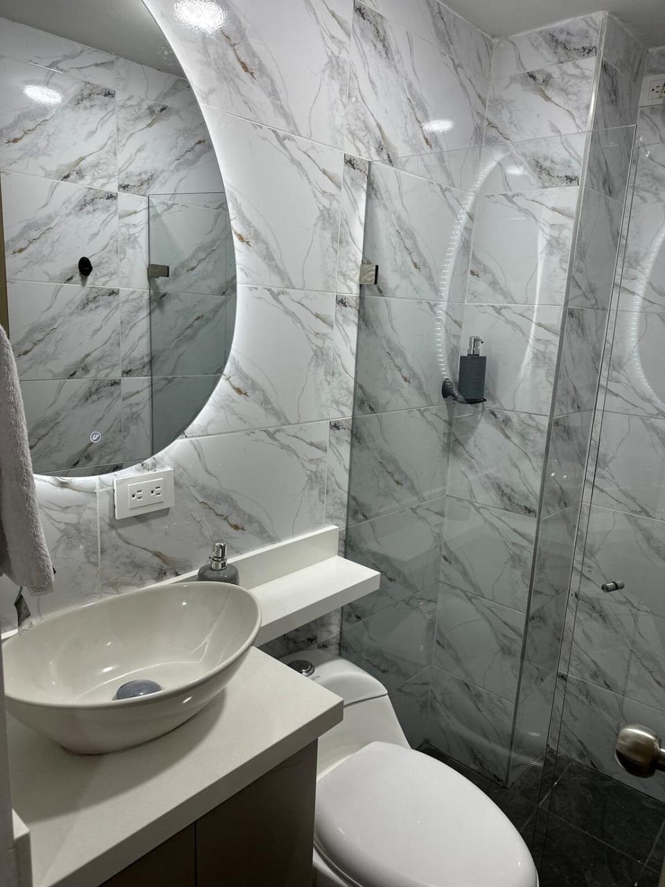 Shower, Toilet, Bathroom