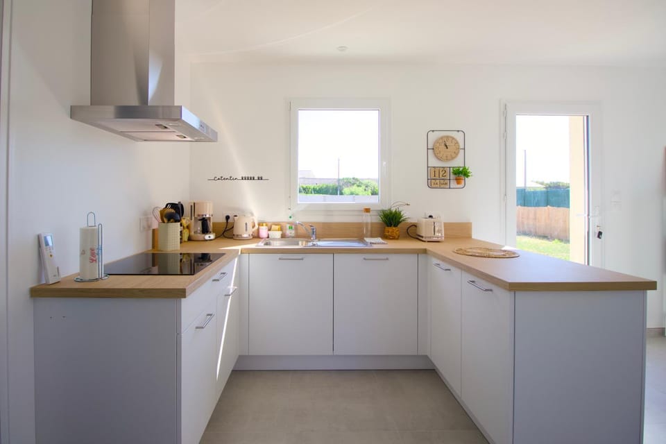 Kitchen or kitchenette, dishwasher, pet friendly, stove