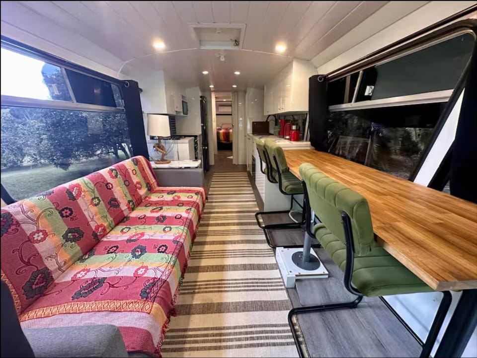 Bello BigRig Luxury Riverfront Escape Close to Town House in Bellingen
