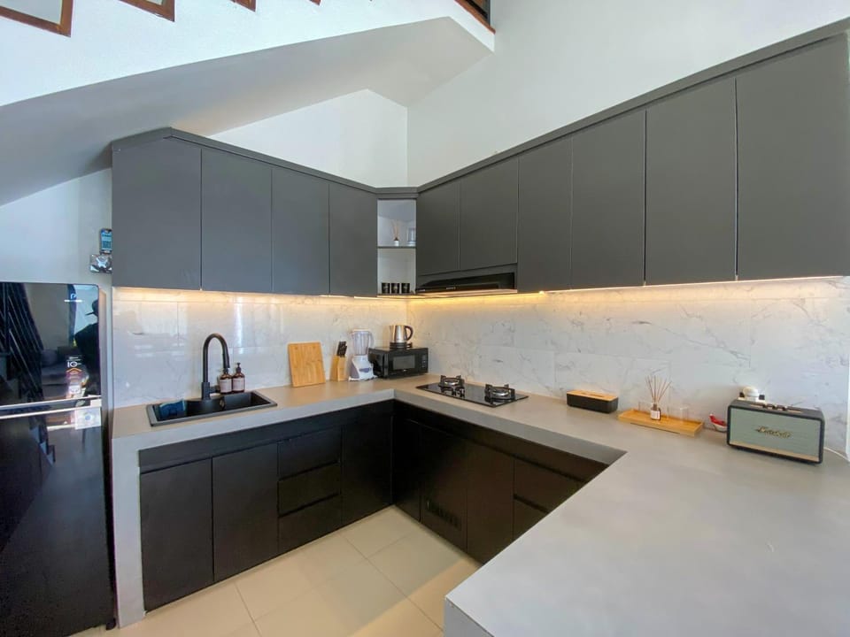 Coffee/tea facilities, Kitchen or kitchenette, dishwasher, microwave, minibar, pet friendly, stove
