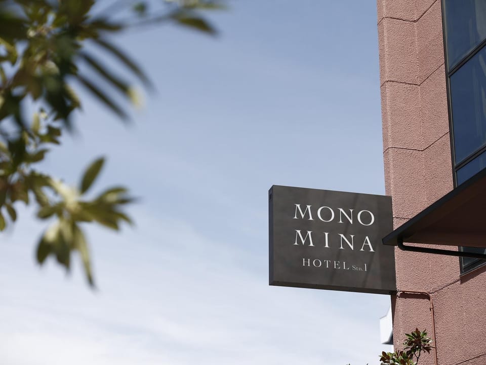 Day, Property logo or sign