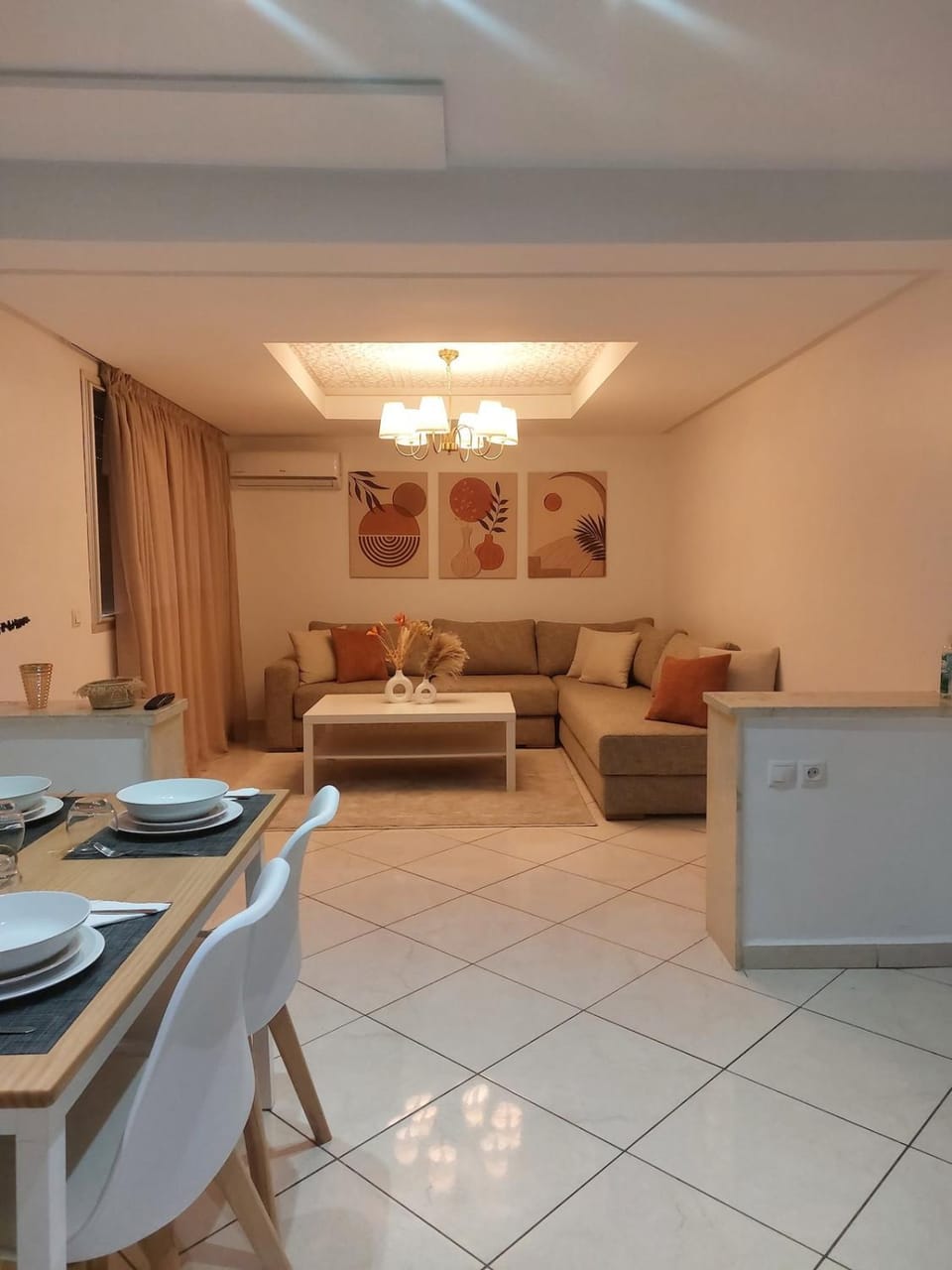 Living room, Seating area, Dining area