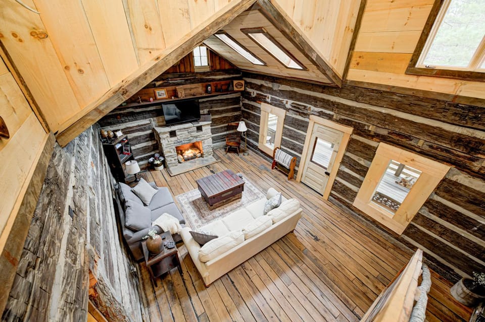 TV and multimedia, Living room, fireplace