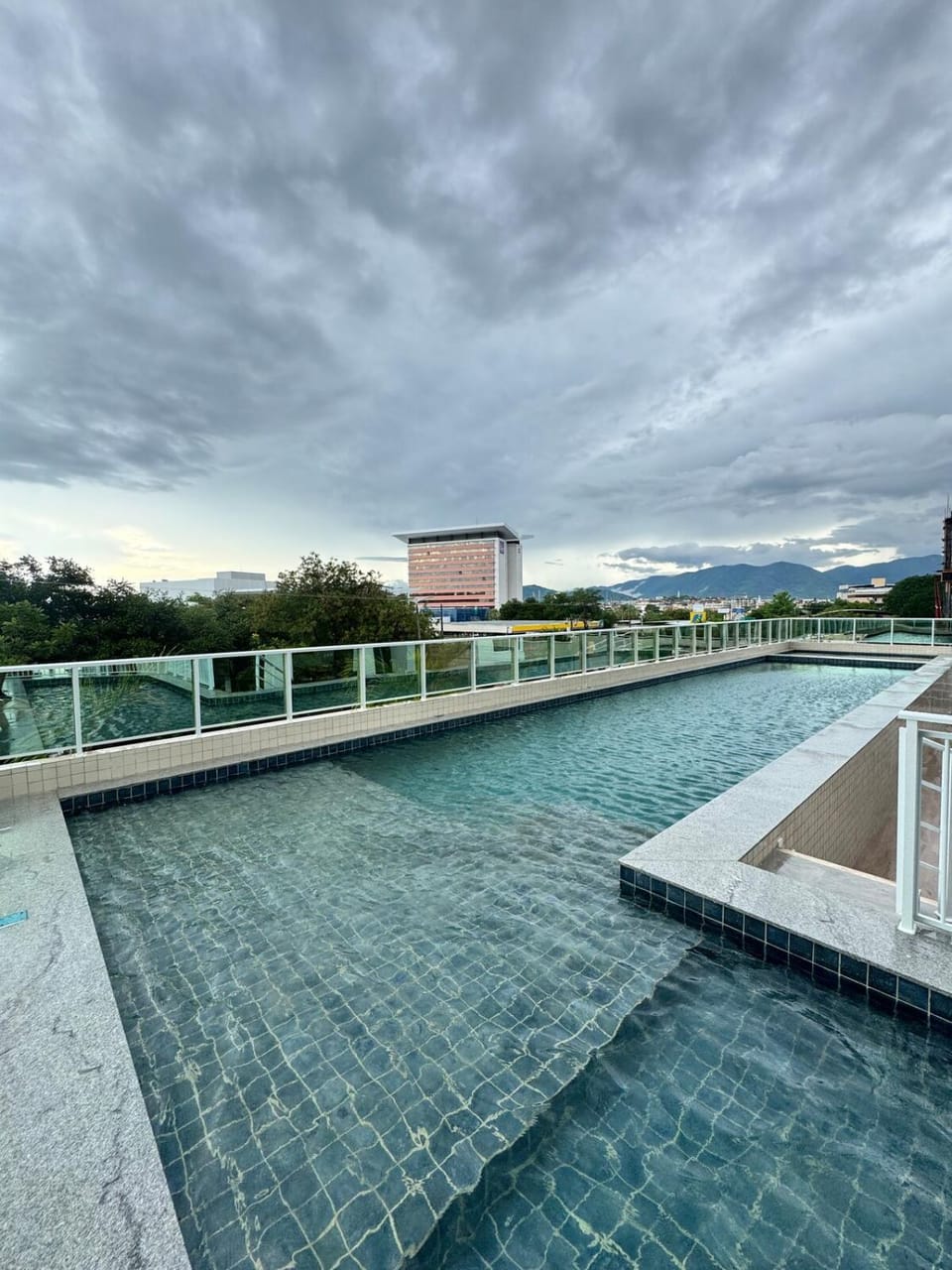 Ap próx ao shopping com garagem, piscina e ar Apartment in State of Ceará