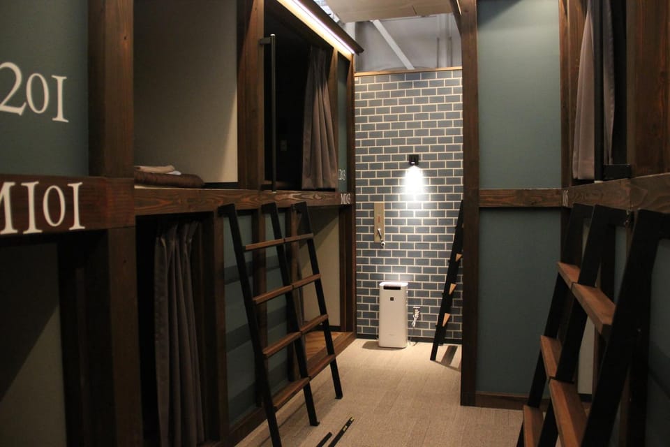 Photo of the whole room, bunk bed