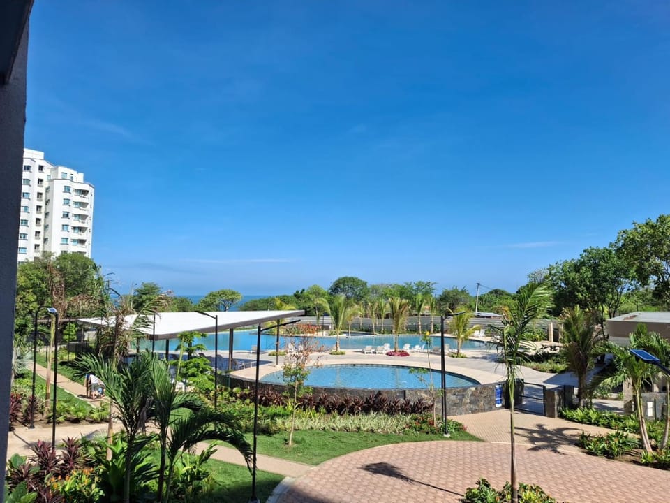 Garden view, Pool view
