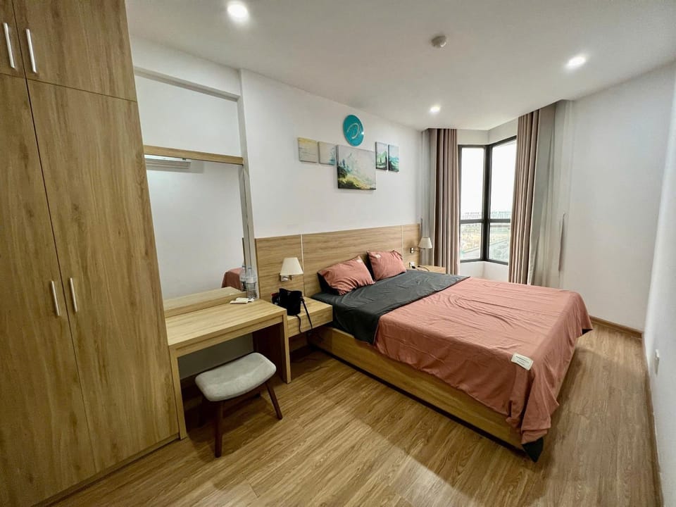 Căn hộ 65m2 2 phòng ngủ 3 Giường 2 phòng tắm riêng ở Hùng Thắng Hạ Long có bể bơi chung Apartment in Vietnam
