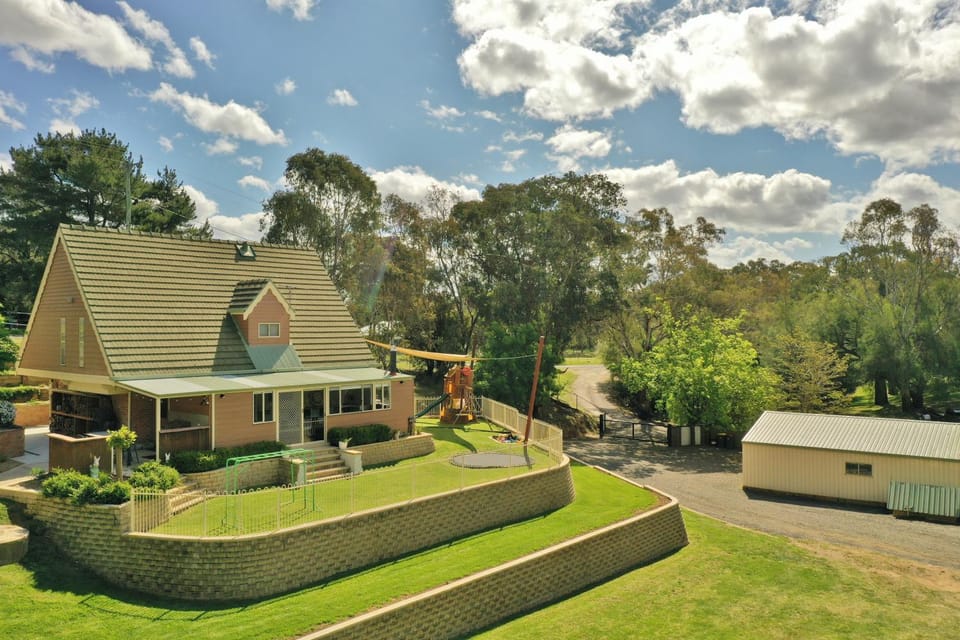 Property building, Natural landscape, Garden